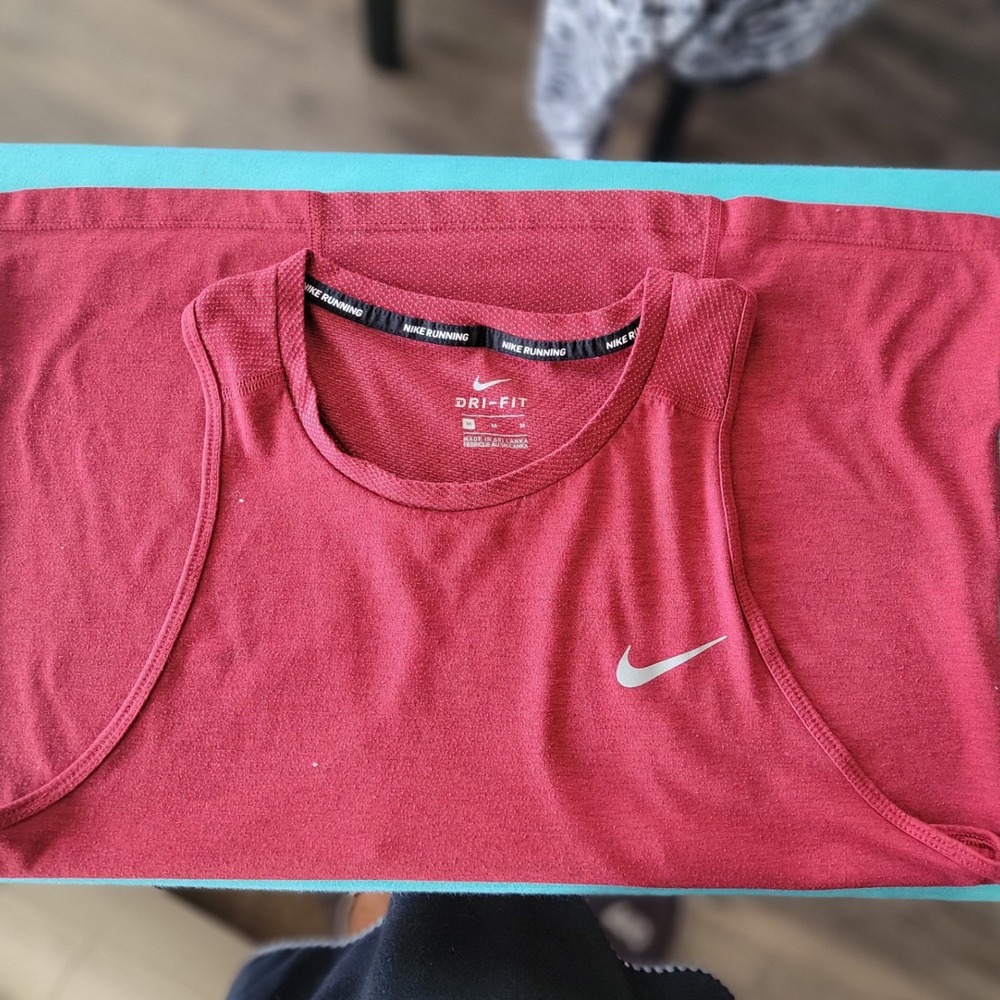 Nike Running Dri-FIT Tank Top Womens Medium Red Racerback Mesh‎ Training Gym
